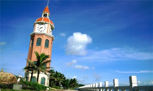 在抚顺县加盟店投资前景怎么样，在抚顺县加盟飞萨手握比萨哪个地段好